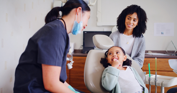 Reasons To Choose A Pediatric Dentist For Your Child’s Dental Care