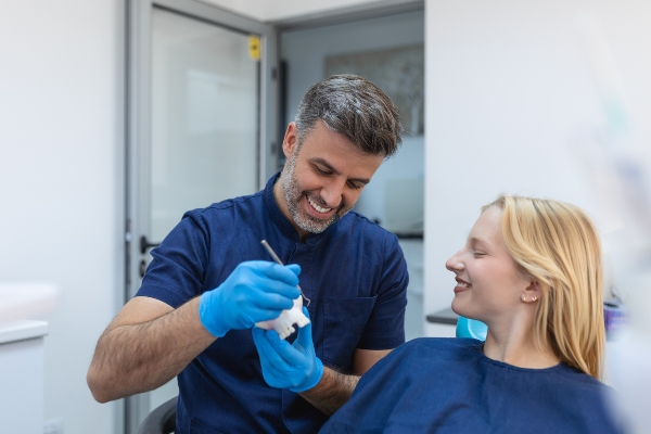 When To Seek A Cosmetic Dentist
